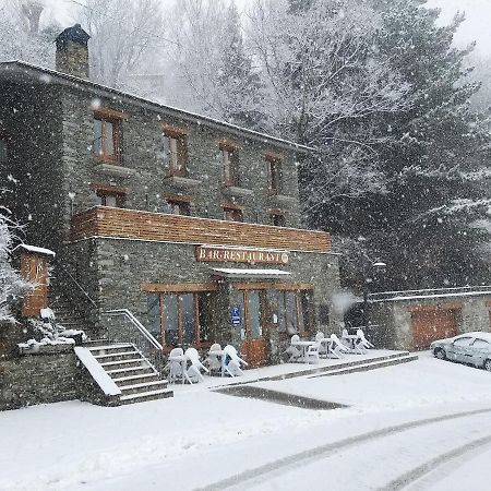 Hostal Les Roquetes Queralbs Luaran gambar