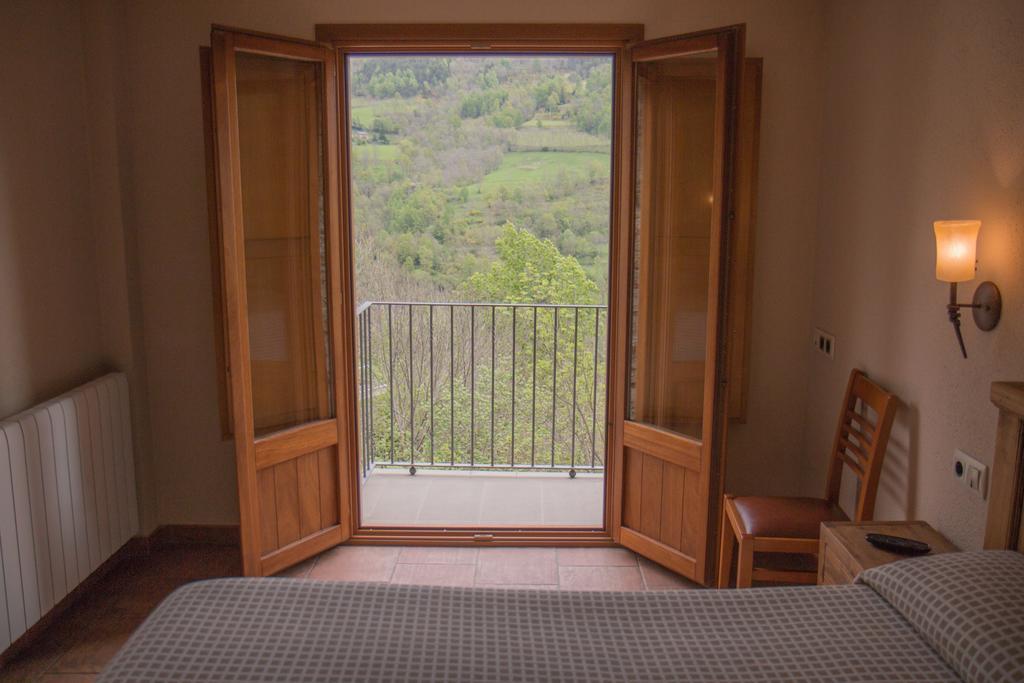 Hostal Les Roquetes Queralbs Luaran gambar