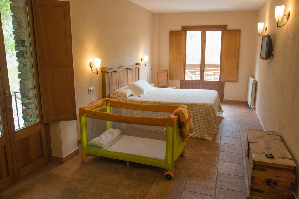 Hostal Les Roquetes Queralbs Luaran gambar